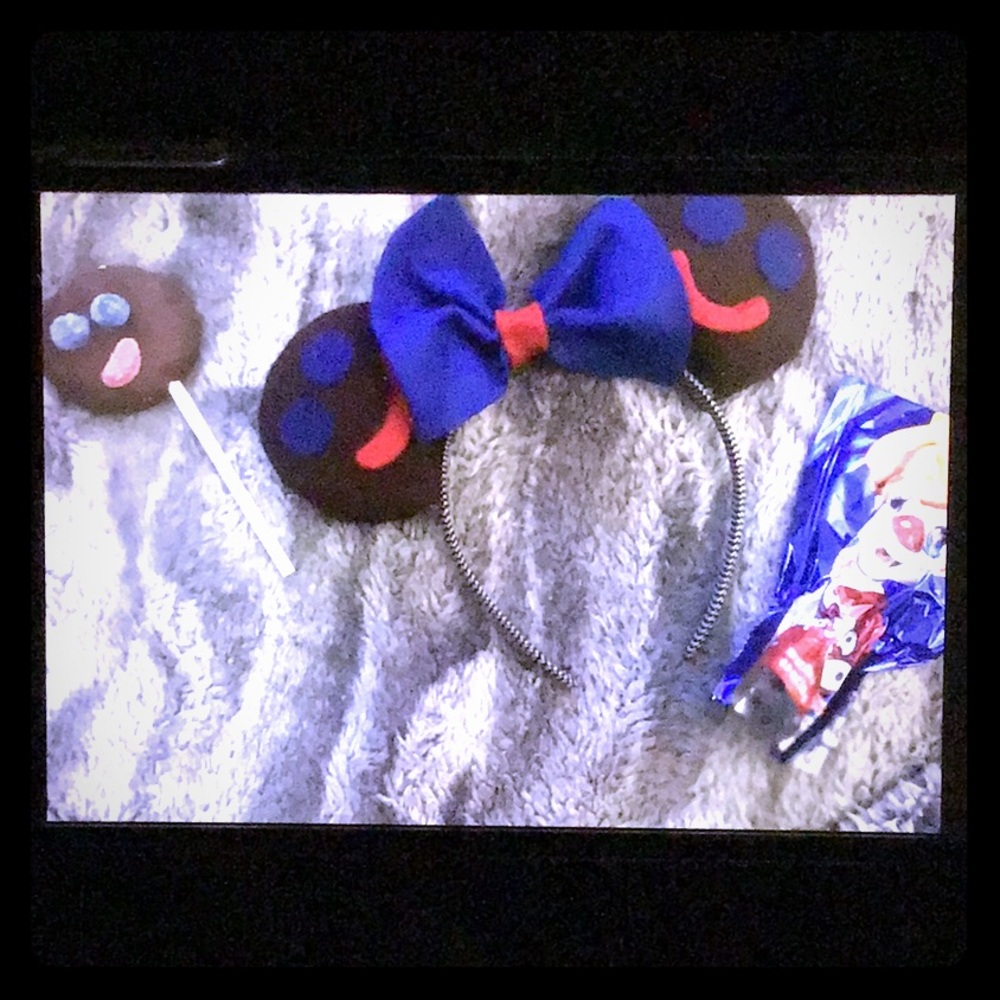 Minnie Mouse ears
